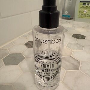 Smash box Photo Finish Primer Water - 1/2 bottle - discontinued